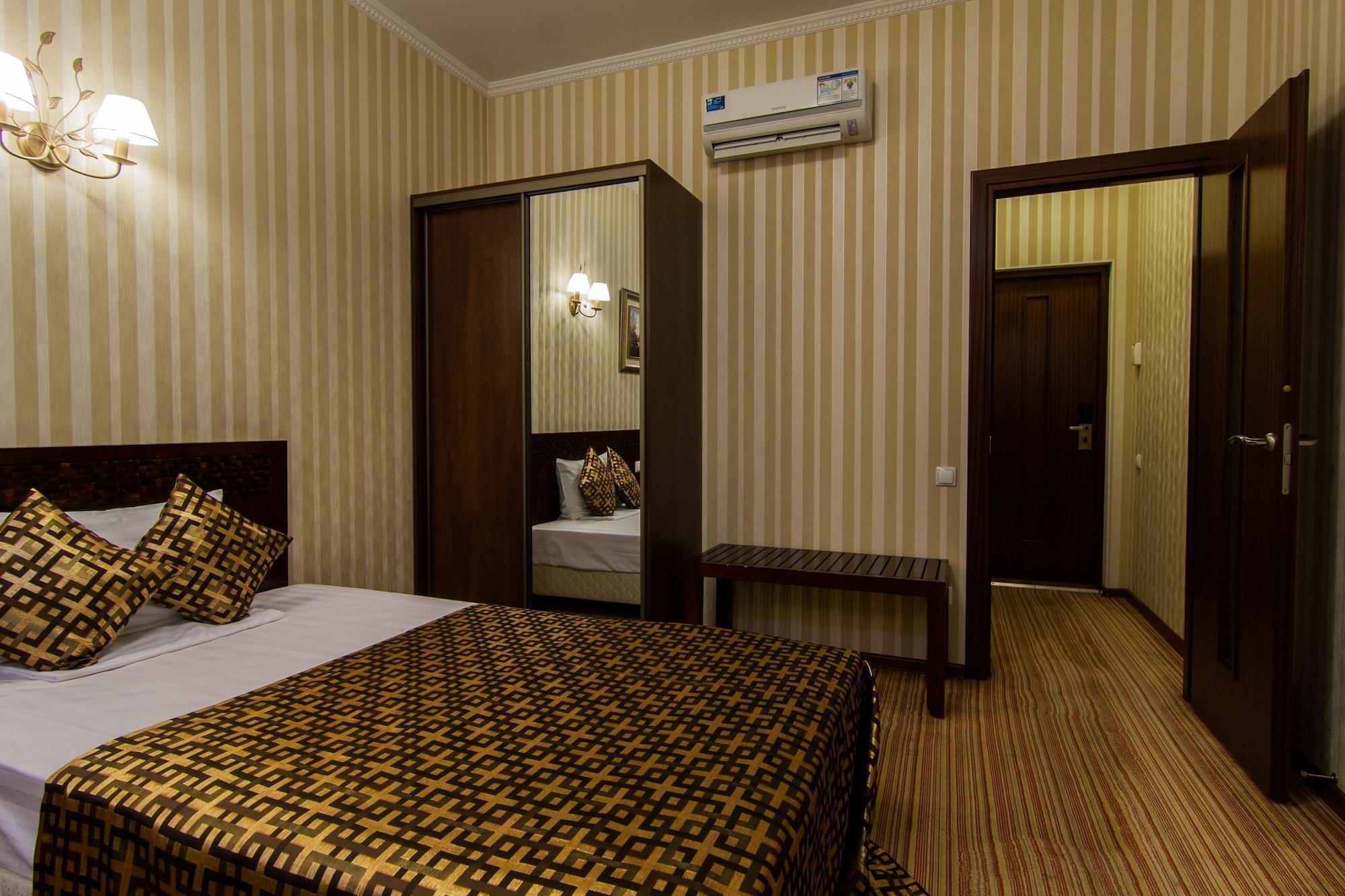 Klassik Hotel Chisinau Luaran gambar