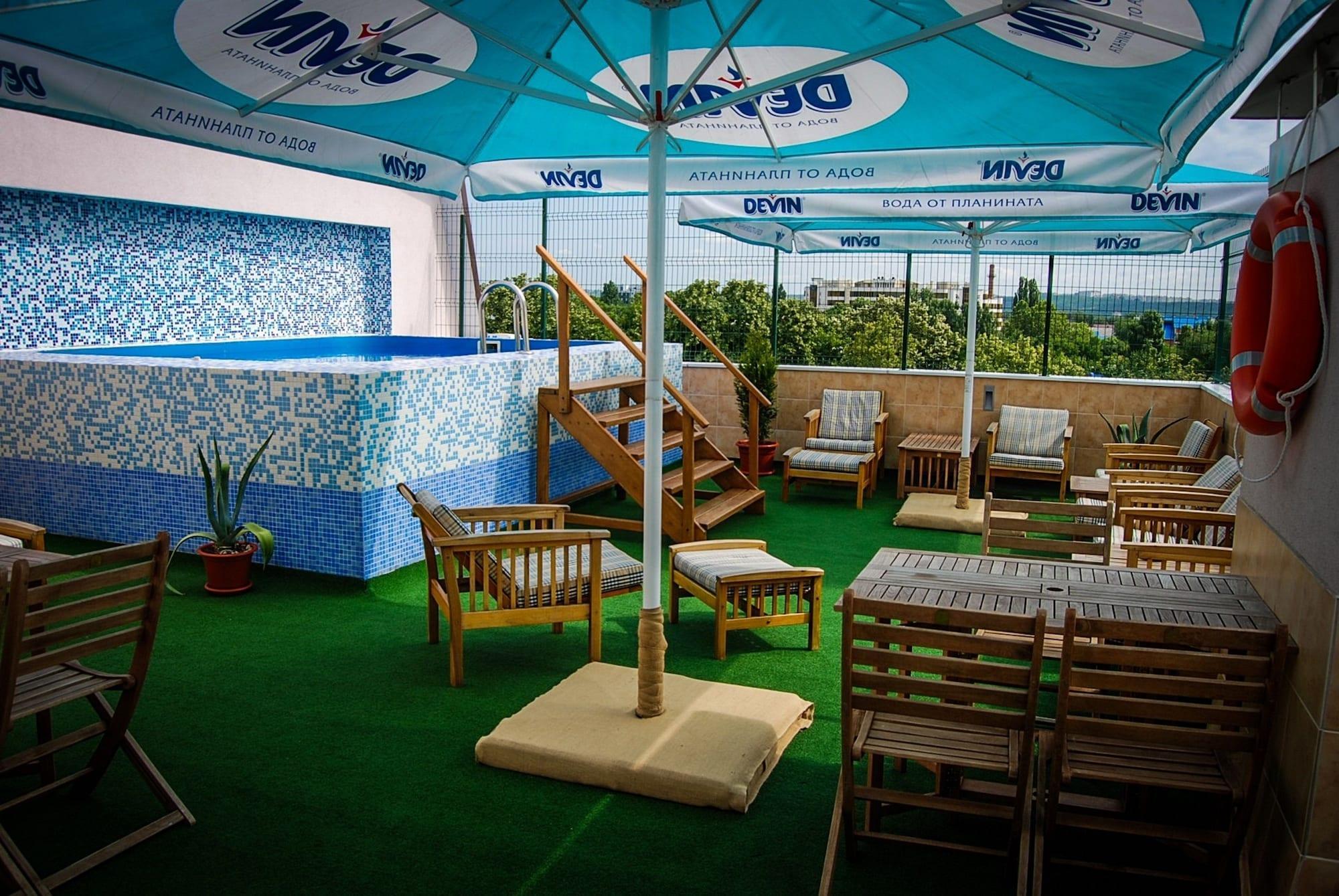Klassik Hotel Chisinau Luaran gambar
