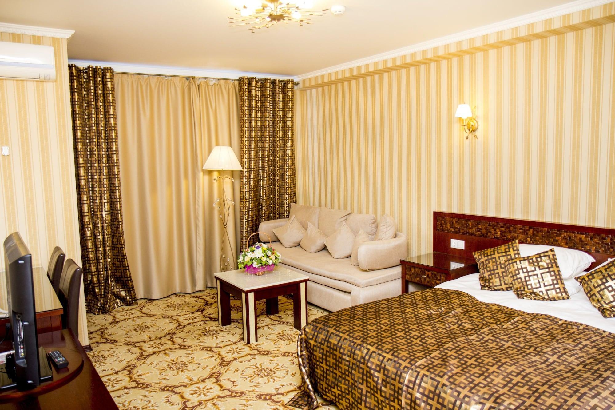 Klassik Hotel Chisinau Luaran gambar