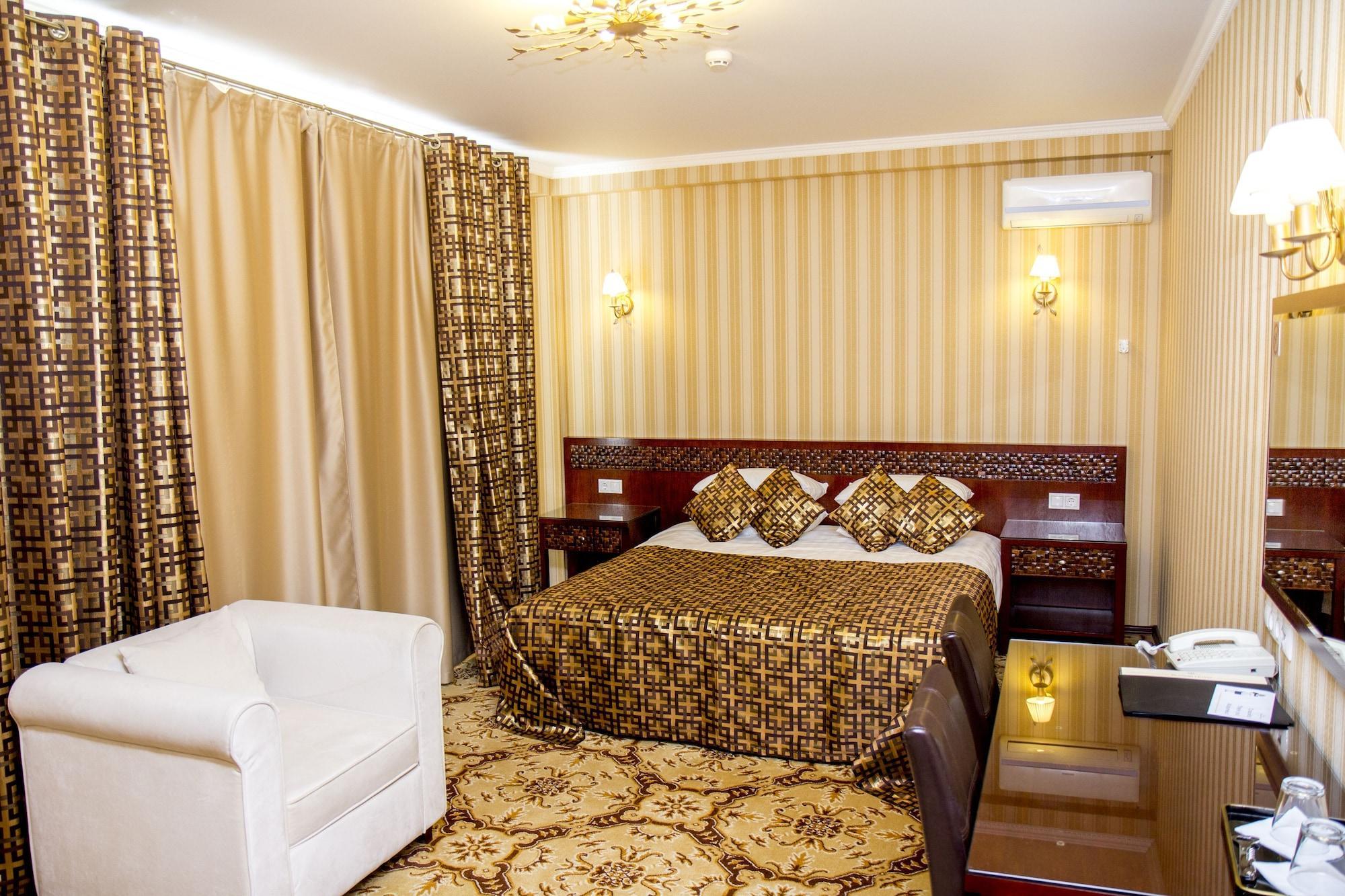 Klassik Hotel Chisinau Luaran gambar