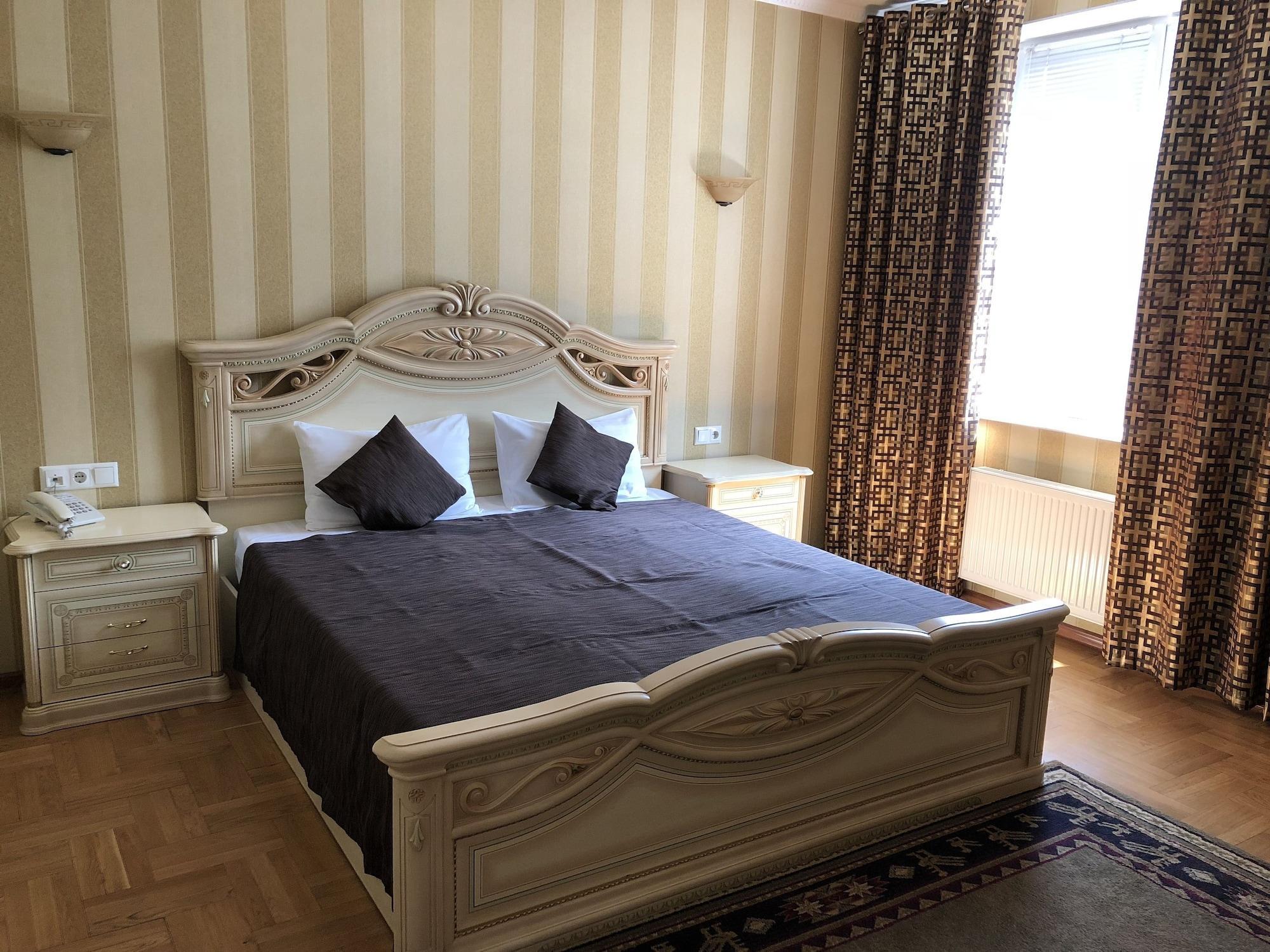 Klassik Hotel Chisinau Luaran gambar