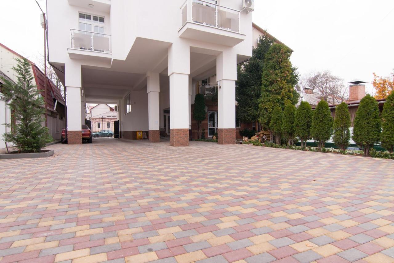 Klassik Hotel Chisinau Luaran gambar